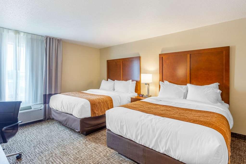 Comfort Inn Dekalb - Adjacent The University Kamer foto