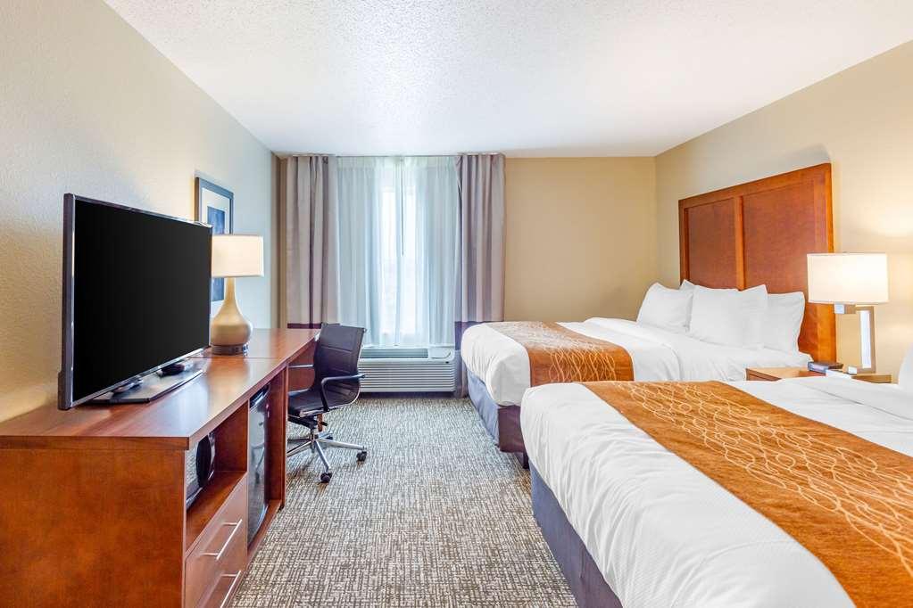 Comfort Inn Dekalb - Adjacent The University Kamer foto